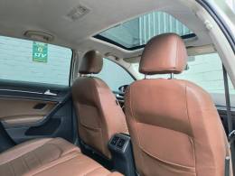 VOLKSWAGEN - GOLF - 2015/2015 - Branca - R$ 85.900,00