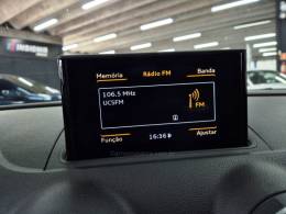 AUDI - A3 - 2015/2016 - Branca - R$ 114.900,00