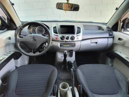 MITSUBISHI - L200 TRITON - 2012/2013 - Prata - R$ 99.900,00