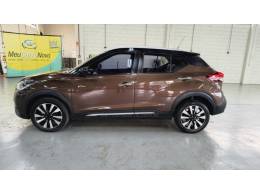 NISSAN - KICKS - 2017/2018 - Marrom - R$ 86.900,00