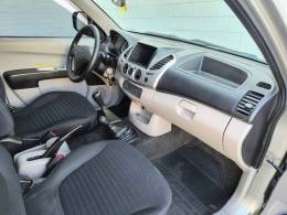 MITSUBISHI - L200 TRITON - 2012/2013 - Prata - R$ 99.900,00