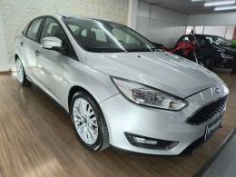 FORD - FOCUS - 2017/2017 - Prata - R$ 59.900,00