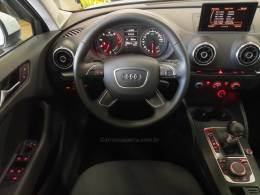 AUDI - A3 - 2013/2014 - Branca - R$ 76.900,00