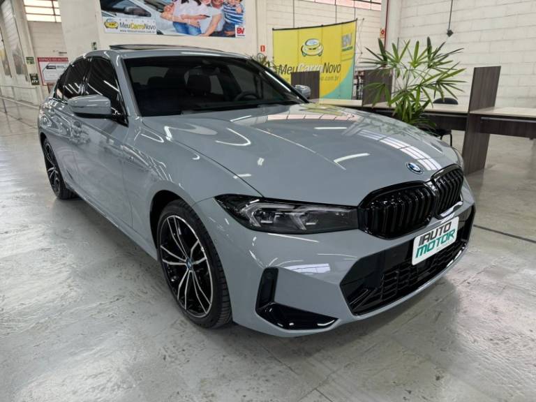 BMW - 330E - 2023/2023 - Cinza - R$ 318.900,00
