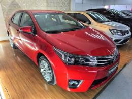 TOYOTA - COROLLA - 2015/2016 - Vermelha - R$ 85.900,00