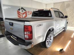 CHEVROLET - S10 - 2017/2018 - Prata - R$ 155.900,00