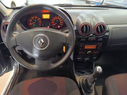 RENAULT - SANDERO - 2013/2014 - Preta - R$ 44.900,00