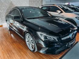 MERCEDES-BENZ - CLA 200 - 2017/2018 - Preta - R$ 142.900,00