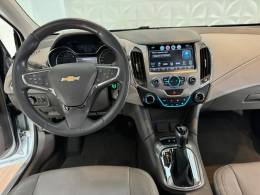 CHEVROLET - CRUZE - 2017/2018 - Prata - R$ 93.900,00