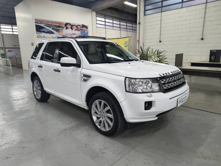 LAND ROVER - FREELANDER 2 - 2010/2011 - Branca - R$ 78.900,00