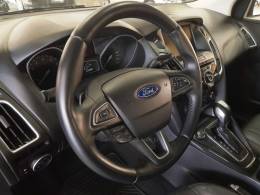 FORD - FOCUS - 2016/2016 - Branca - R$ 64.900,00