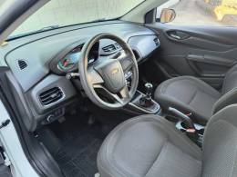 CHEVROLET - ONIX - 2014/2014 - Branca - R$ 52.900,00