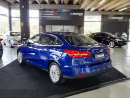 FORD - FOCUS - 2015/2016 - Azul - R$ 64.900,00