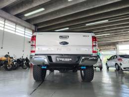 FORD - RANGER - 2017/2018 - Prata - R$ 139.900,00