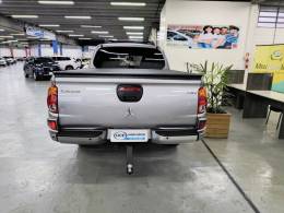 MITSUBISHI - L200 TRITON - 2012/2013 - Prata - R$ 99.900,00