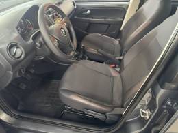 VOLKSWAGEN - UP - 2021/2021 - Cinza - R$ 74.900,00