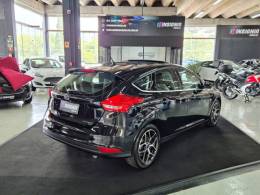 FORD - FOCUS - 2017/2017 - Preta - R$ 74.900,00