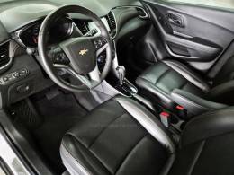 CHEVROLET - TRACKER - 2017/2018 - Branca - R$ 88.900,00