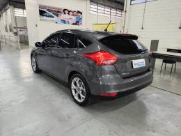 FORD - FOCUS - 2018/2018 - Cinza - R$ 65.900,00