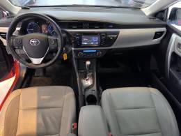 TOYOTA - COROLLA - 2015/2016 - Vermelha - R$ 85.900,00