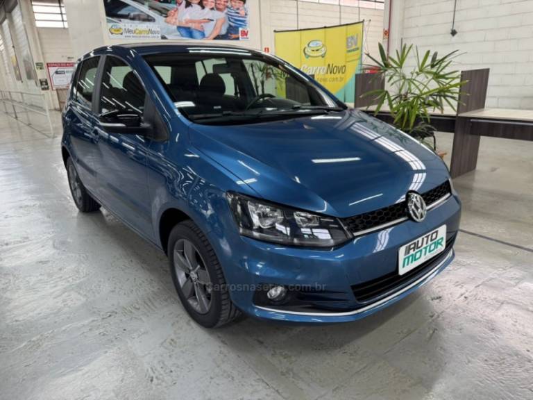 VOLKSWAGEN - FOX - 2017/2017 - Azul - R$ 56.900,00