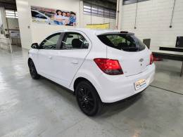 CHEVROLET - ONIX - 2014/2014 - Branca - R$ 52.900,00