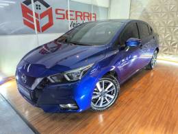 NISSAN - VERSA - 2022/2023 - Azul - R$ 98.900,00