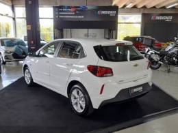 CHEVROLET - ONIX - 2021/2022 - Branca - R$ 87.900,00
