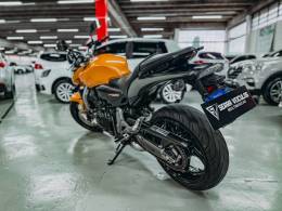 HONDA - CB 600F - 2009/2009 - Dourada - R$ 35.900,00