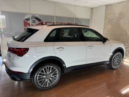 AUDI - Q3 - 2022/2022 - Branca - R$ 259.900,00