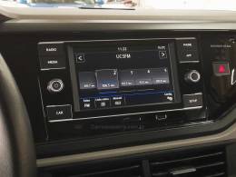 VOLKSWAGEN - POLO - 2018/2018 - Prata - R$ 75.900,00