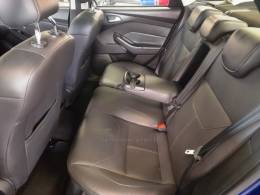 FORD - FOCUS - 2015/2016 - Azul - R$ 64.900,00