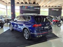 VOLKSWAGEN - TIGUAN - 2023/2024 - Azul - R$ 226.900,00