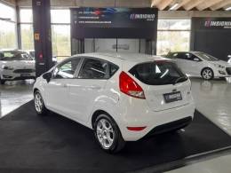 FORD - FIESTA - 2016/2016 - Branca - R$ 52.900,00