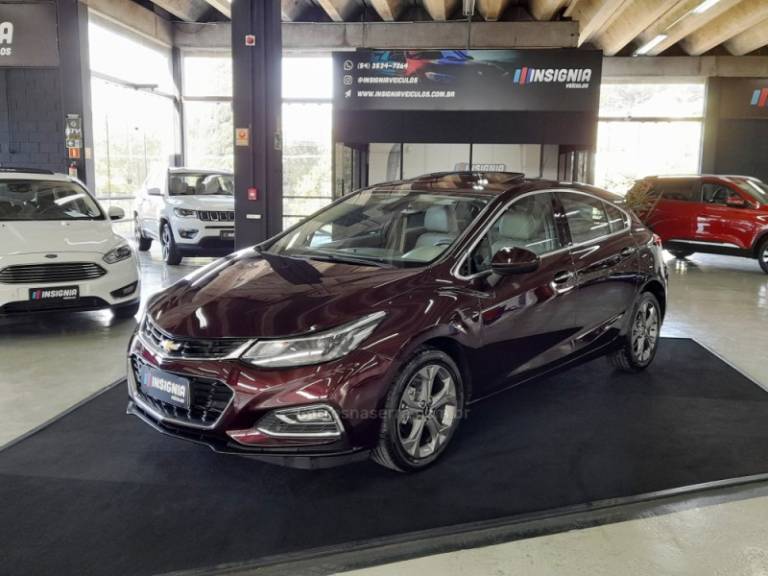 CHEVROLET - CRUZE - 2016/2017 - Vermelha - R$ 89.900,00