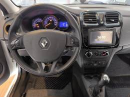 RENAULT - SANDERO - 2016/2017 - Branca - R$ 52.900,00