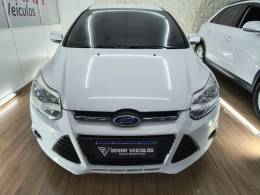 FORD - FOCUS - 2015/2015 - Branca - R$ 56.900,00