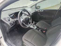 FORD - FIESTA - 2015/2016 - Branca - R$ 50.900,00