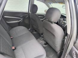 FORD - FOCUS - 2007/2008 - Cinza - R$ 24.900,00