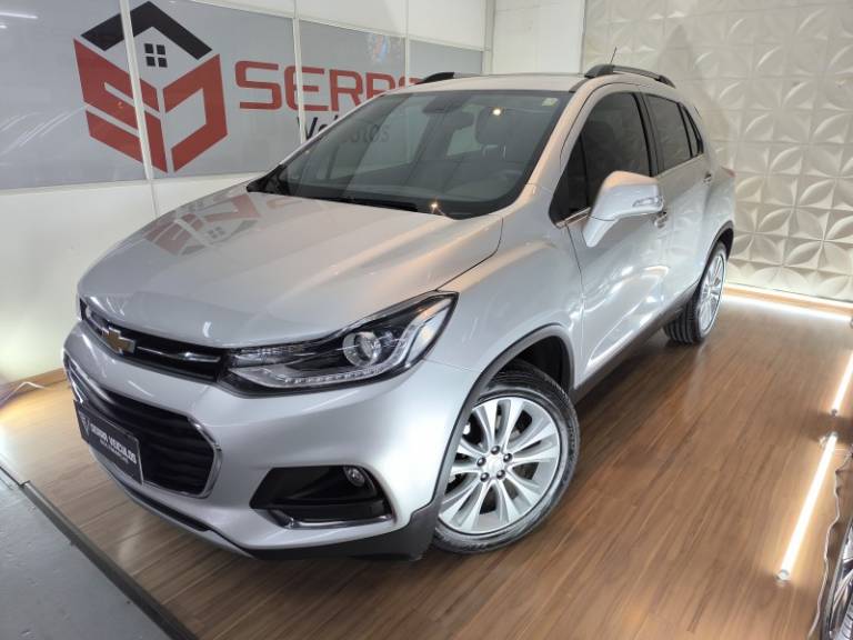 CHEVROLET - TRACKER - 2018/2018 - Prata - R$ 92.900,00