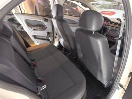 VOLKSWAGEN - GOL - 2021/2022 - Branca - R$ 60.900,00
