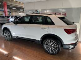 AUDI - Q3 - 2022/2022 - Branca - R$ 259.900,00