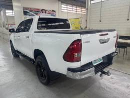 TOYOTA - HILUX - 2018/2018 - Branca - R$ 149.900,00