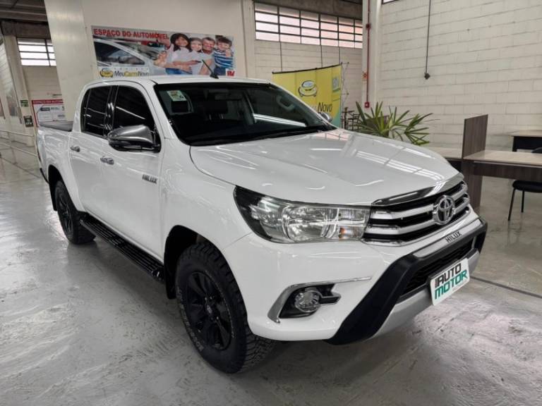 TOYOTA - HILUX - 2018/2018 - Branca - R$ 149.900,00