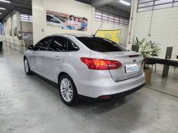 FORD - FOCUS - 2015/2016 - Prata - R$ 62.900,00