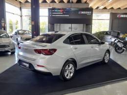 CHEVROLET - ONIX - 2022/2023 - Prata - R$ 85.900,00