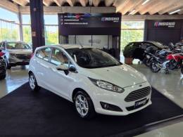 FORD - FIESTA - 2015/2016 - Branca - R$ 49.900,00