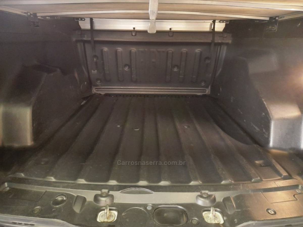 FIAT - TORO - 2021/2022 - Branca - R$ 99.900,00