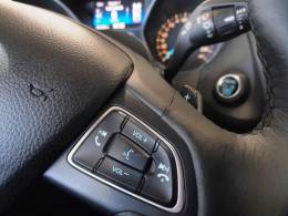 FORD - FOCUS - 2015/2016 - Azul - R$ 64.900,00