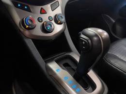 CHEVROLET - SONIC - 2012/2013 - Vermelha - R$ 39.900,00